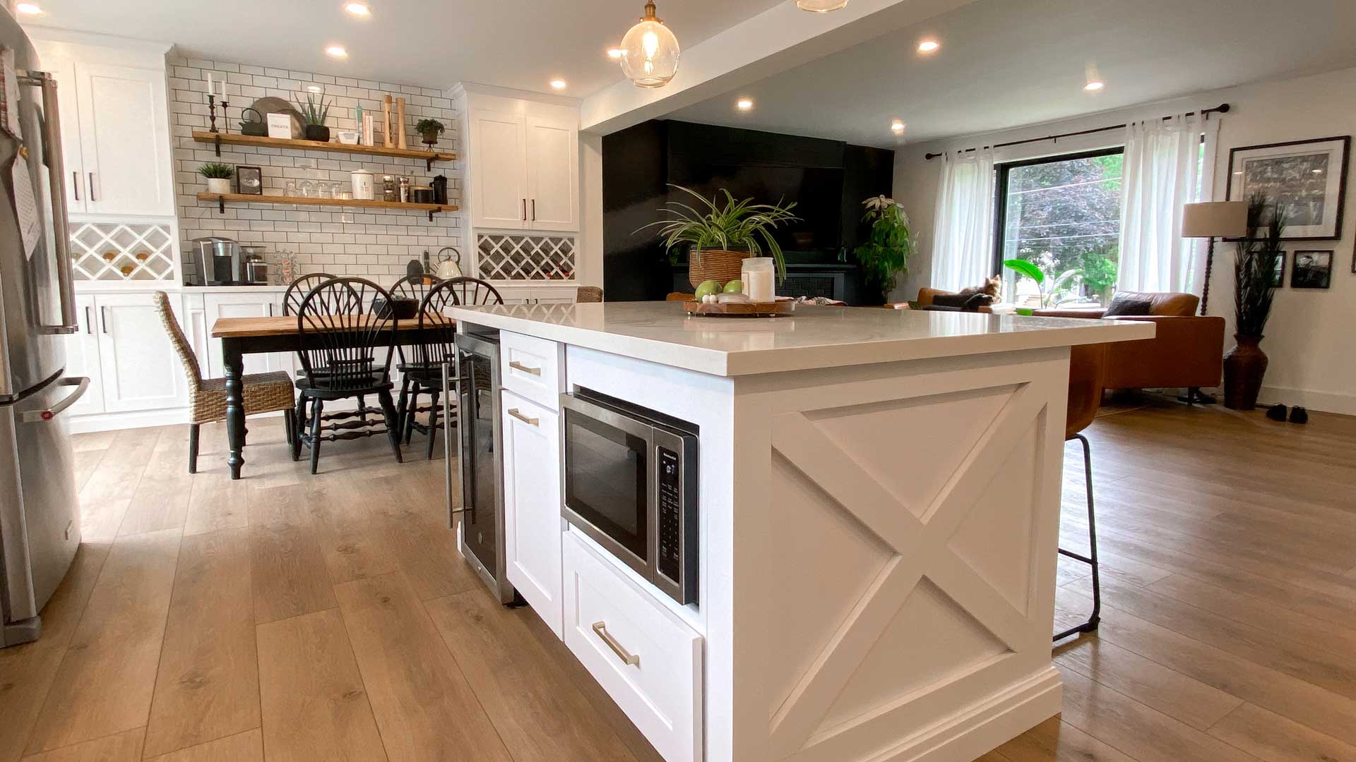 Custom range hood